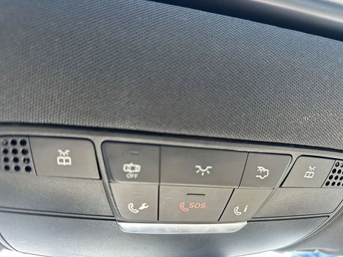 Used 2017 Mercedes-Benz E 300 image 20