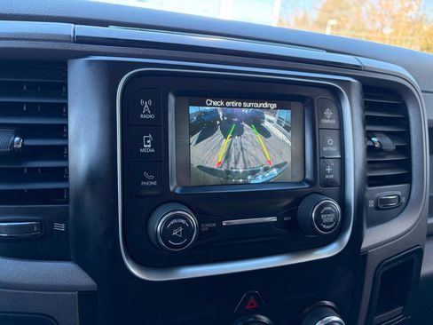 Used 2016 RAM 2500 Tradesman w/ Chrome Appearance Group image 32