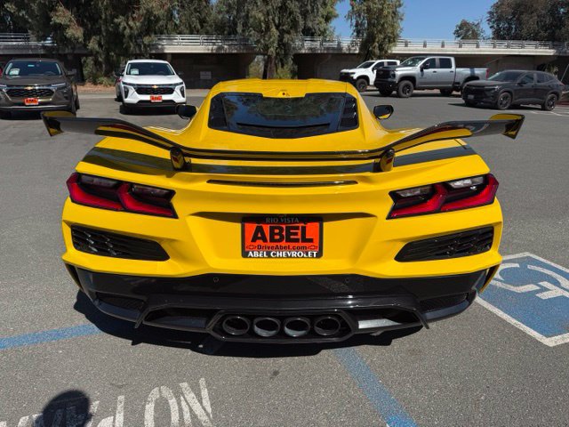 Used 2025 Chevrolet Corvette Z06 w/ Z07 Performance Package RWD image 8