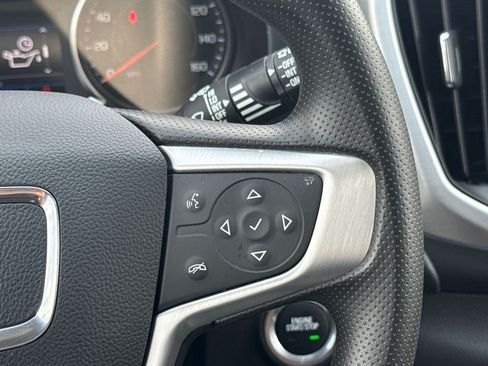 Used 2024 GMC Terrain SLE w/ Driver Convenience Package FWD image 25