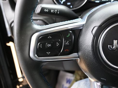 Used 2023 Jeep Wrangler Unlimited Rubicon 4xe AWD/4WD image 17