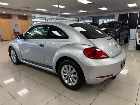 Used 2014 Volkswagen Beetle 1.8T image 5