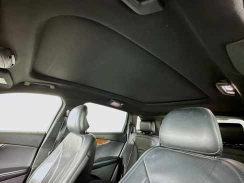 Used 2017 Lincoln MKX Reserve image 26