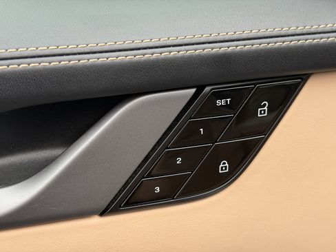 Certified 2020 Porsche 911 Carrera 4S image 20