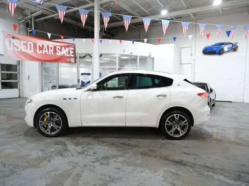 Used 2017 Maserati Levante S image 6