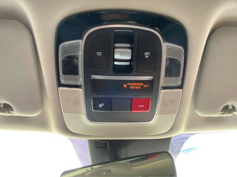 Used 2024 Ford Explorer XLT w/ Equipment Group 202A AWD/4WD image 24