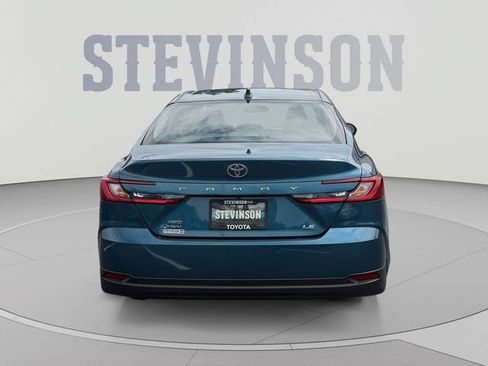 Used 2025 Toyota Camry LE AWD/4WD image 4