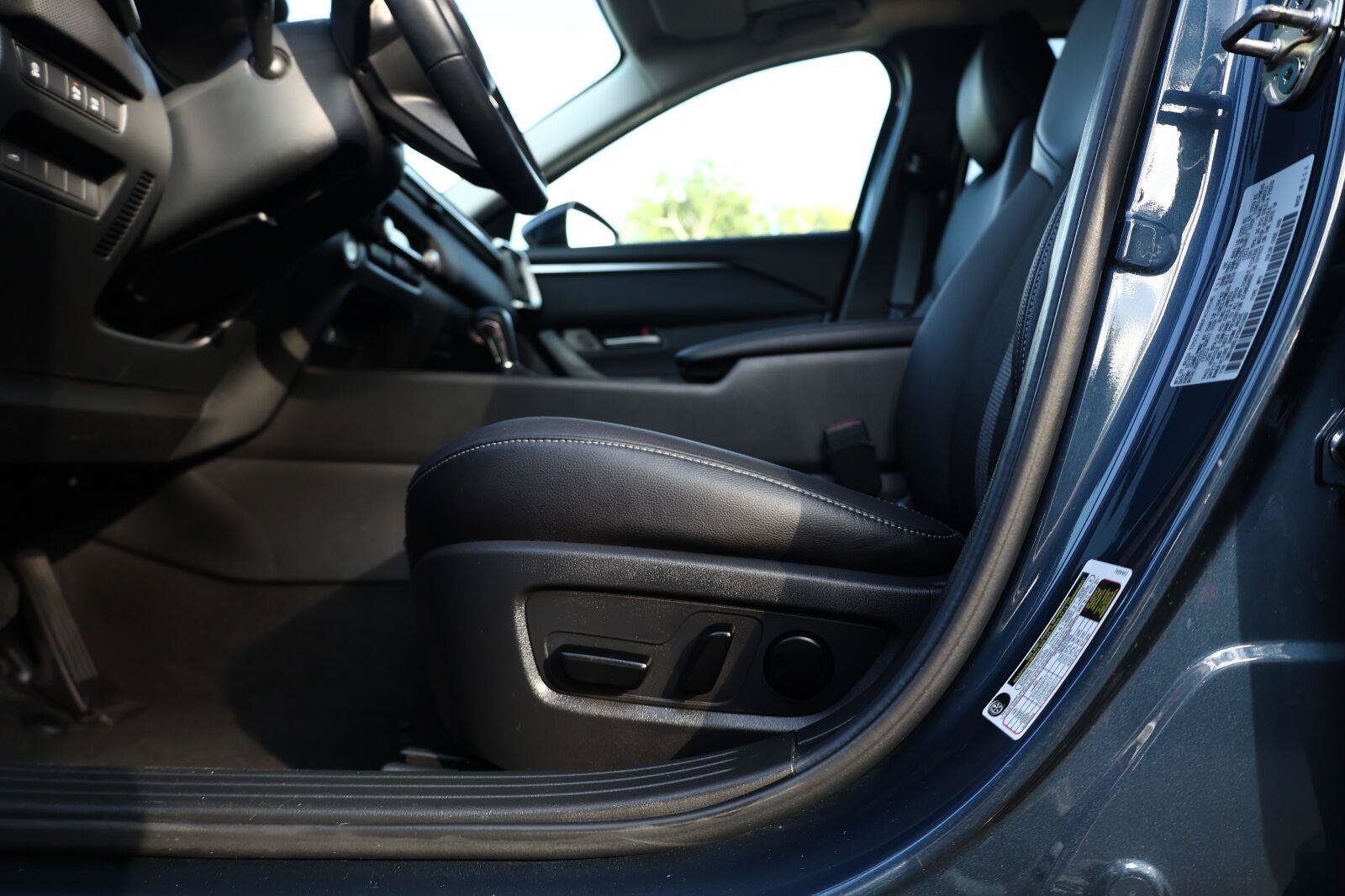 Used 2026 MAZDA CX-50 AWD 2.5 S w/ Preferred Pkg image 14