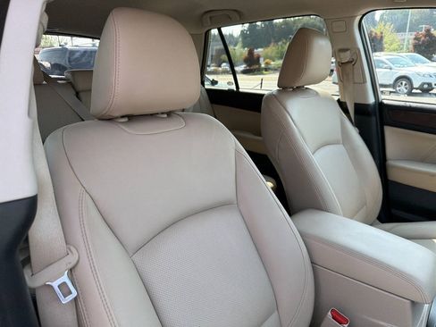 Used 2018 Subaru Outback 2.5i Limited AWD/4WD image 17
