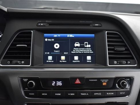 Used 2017 Hyundai Sonata SE w/ Cargo Package FWD image 12