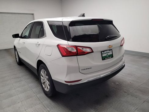 Used 2018 Chevrolet Equinox LT FWD image 6