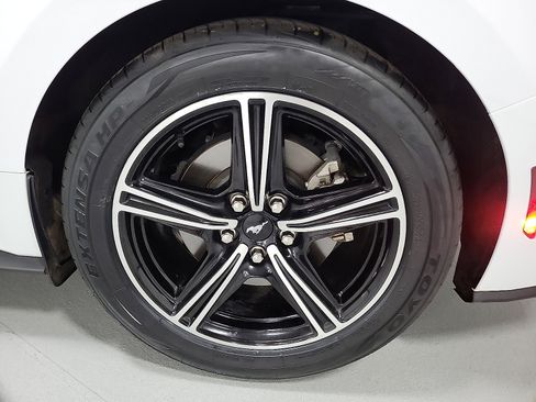 Used 2024 Ford Mustang Premium RWD image 21