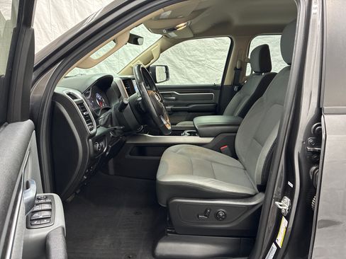 Used 2019 RAM 1500 Big Horn AWD/4WD image 14