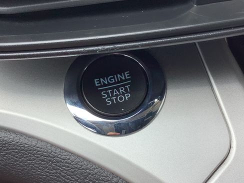 Used 2022 Ford Explorer XLT AWD/4WD image 18