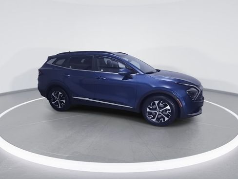 Used 2025 Kia Sportage EX w/ Premium Package image 2