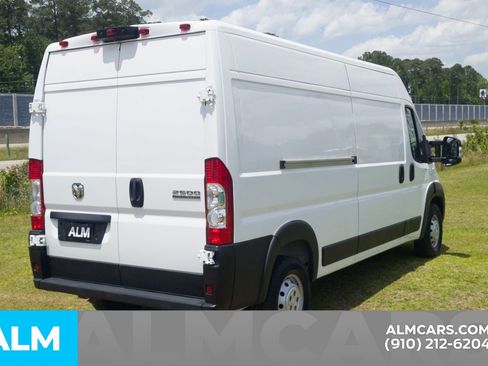 Used 2023 RAM ProMaster 2500 FWD image 6