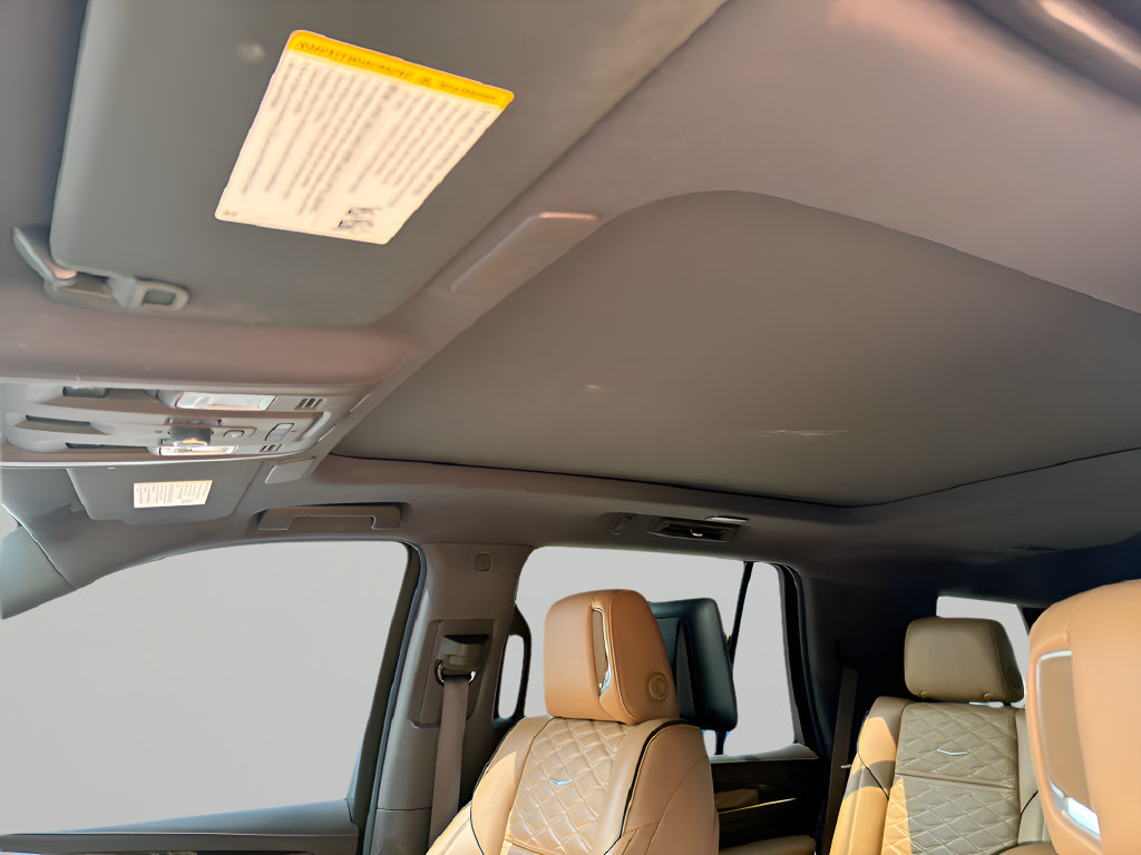 Used 2021 Cadillac Escalade Premium Luxury AWD/4WD image 30