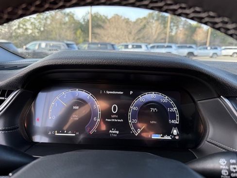 New 2025 Jeep Grand Cherokee Laredo image 16