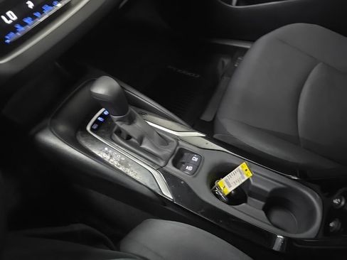 Used 2020 Toyota Corolla LE FWD image 26