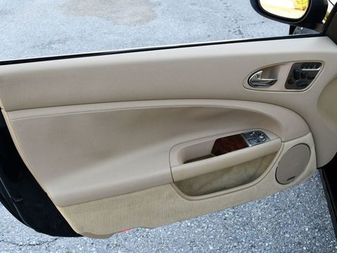 Used 2008 Jaguar XK Convertible RWD image 11
