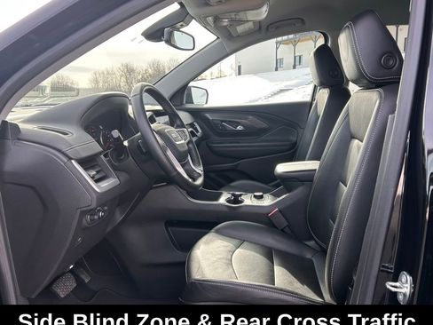 Used 2023 GMC Terrain SLT image 16