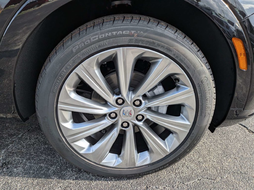 New 2026 Buick Envista Avenir FWD image 12