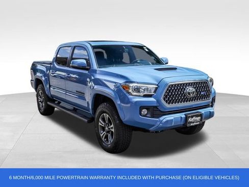 Used 2019 Toyota Tacoma TRD Sport AWD/4WD image 2
