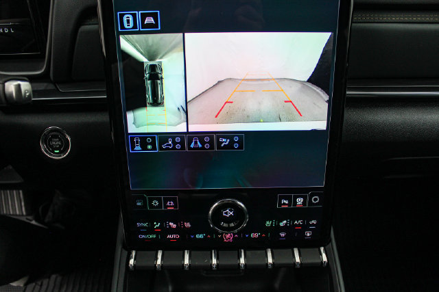 New 2027 GMC Terrain AT4 w/ Convenience Package III AWD/4WD image 22