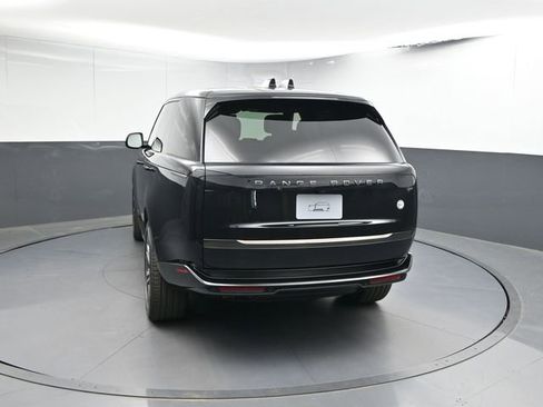New 2025 Land Rover Range Rover SV image 23