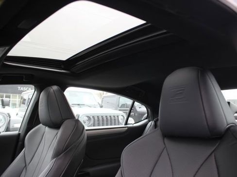 Used 2024 Lexus ES 350 F Sport w/ Accessory Package (Z2) image 22