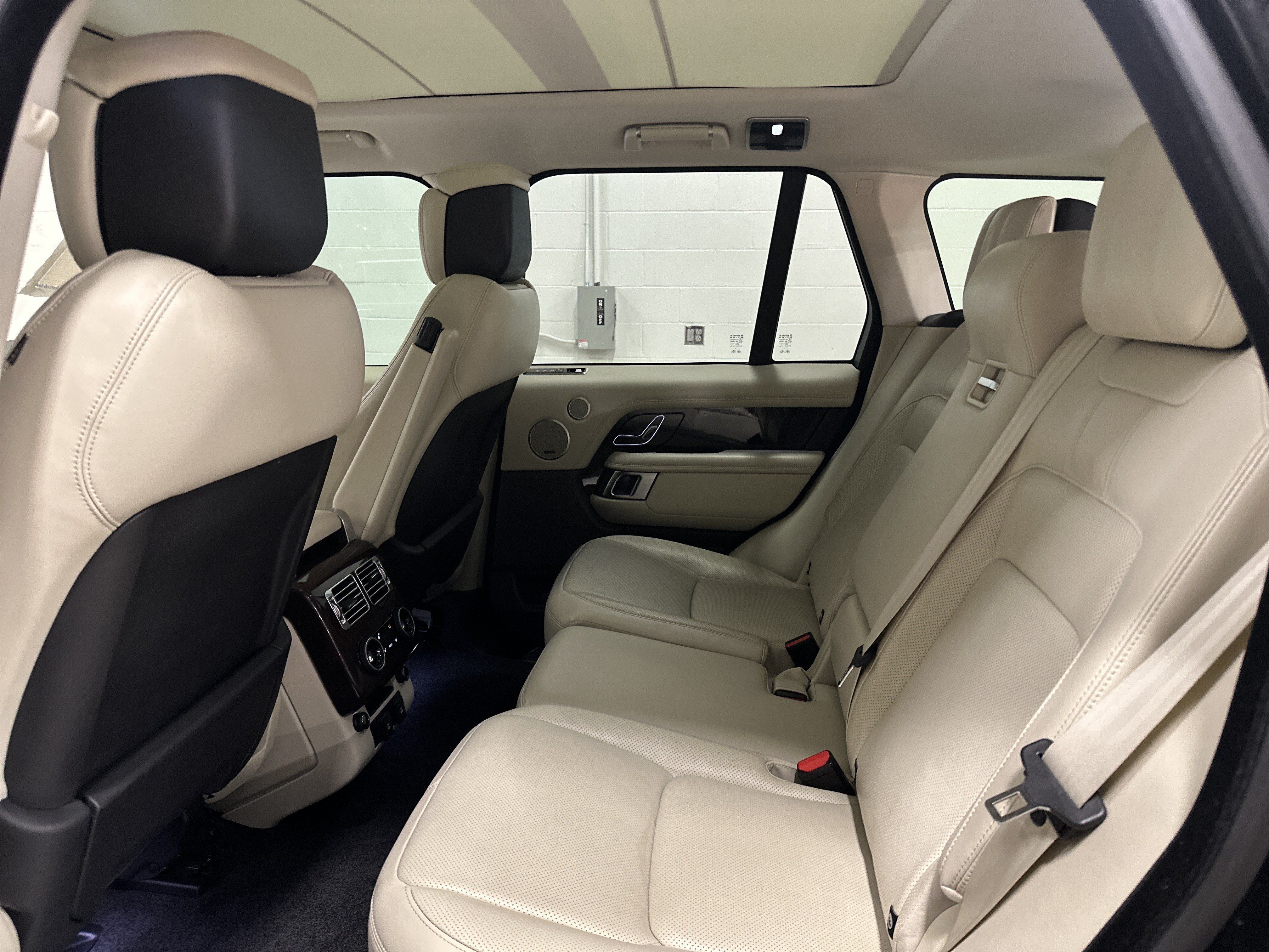 Used 2020 Land Rover Range Rover HSE AWD/4WD image 31