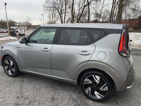 Used 2023 Kia Soul GT-Line FWD image 4