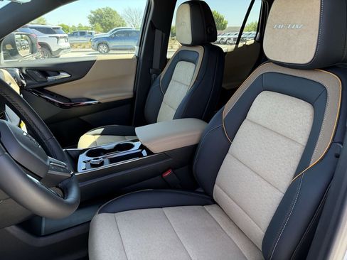 New 2026 Chevrolet Equinox ACTIV w/ Convenience Package III FWD image 20