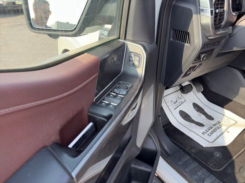 Used 2023 Ford F150 Lariat w/ Equipment Group 502A High AWD/4WD image 11