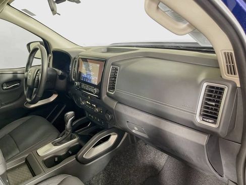 Used 2023 Nissan Frontier SV w/ SV Convenience Package RWD image 29