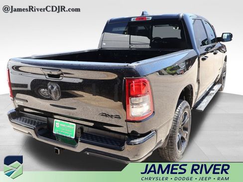 Used 2022 RAM 1500 Big Horn AWD/4WD image 5