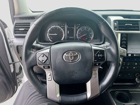 Used 2022 Toyota 4Runner Limited RWD image 11