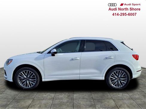 Used 2021 Audi Q3 2.0T Premium w/ 19" Wheel Package image 4