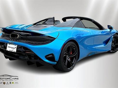 Used 2024 McLaren 750S image 12