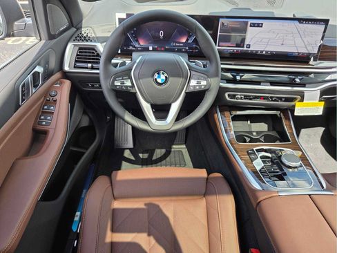 New 2026 BMW X5 xDrive40i w/ Premium Package AWD/4WD image 13