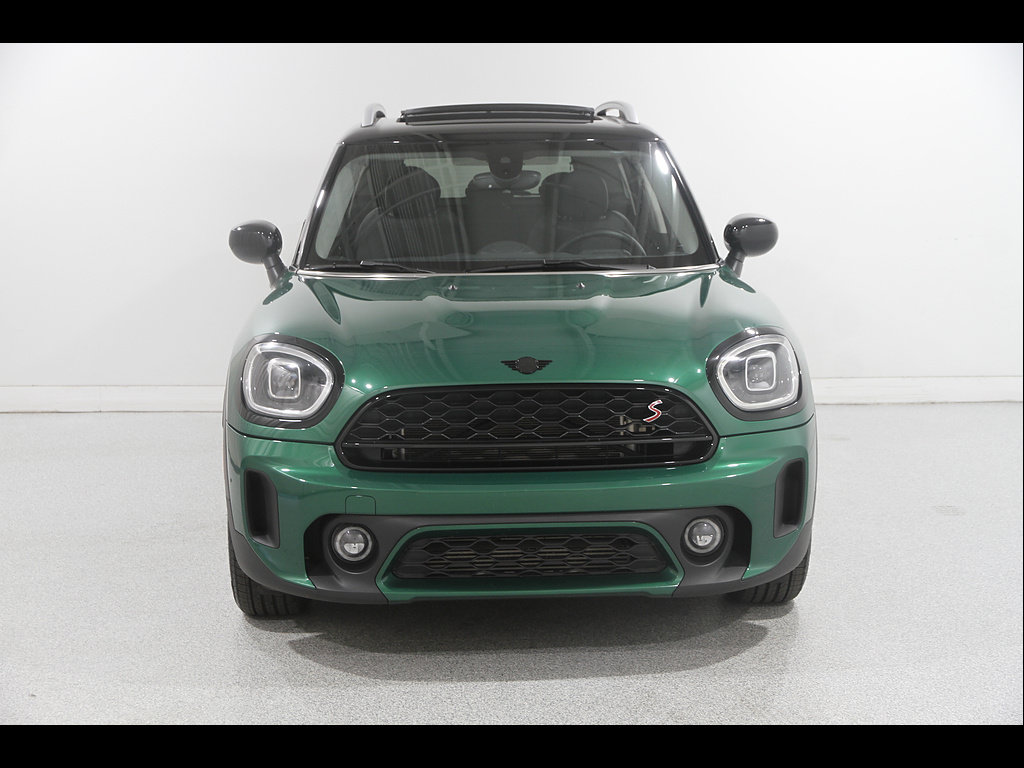 Used 2024 MINI Cooper Countryman S w/ Premium Package AWD/4WD image 2