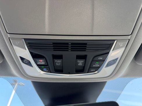 Certified 2024 Acura MDX SH-AWD w/ Advance Package image 23