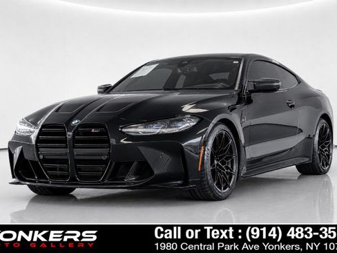 Used 2021 BMW M4 Competition w/ M Carbon Exterior Package RWD image 2