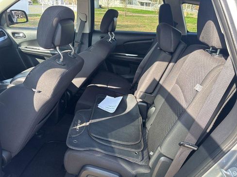 Used 2018 Dodge Journey SE w/ Popular Equipment Group FWD image 10