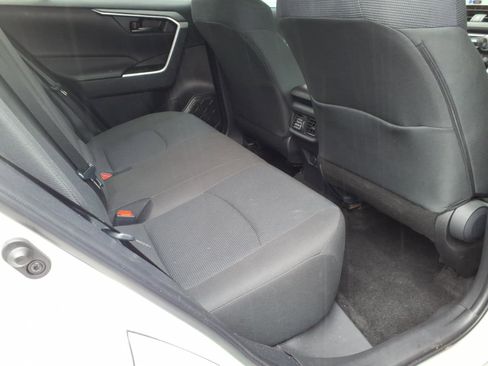 Certified 2025 Toyota RAV4 LE image 10