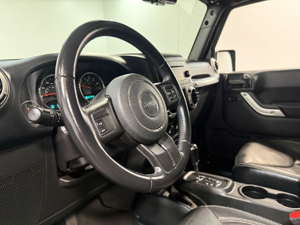 Used 2018 Jeep Wrangler Unlimited Sahara AWD/4WD image 76