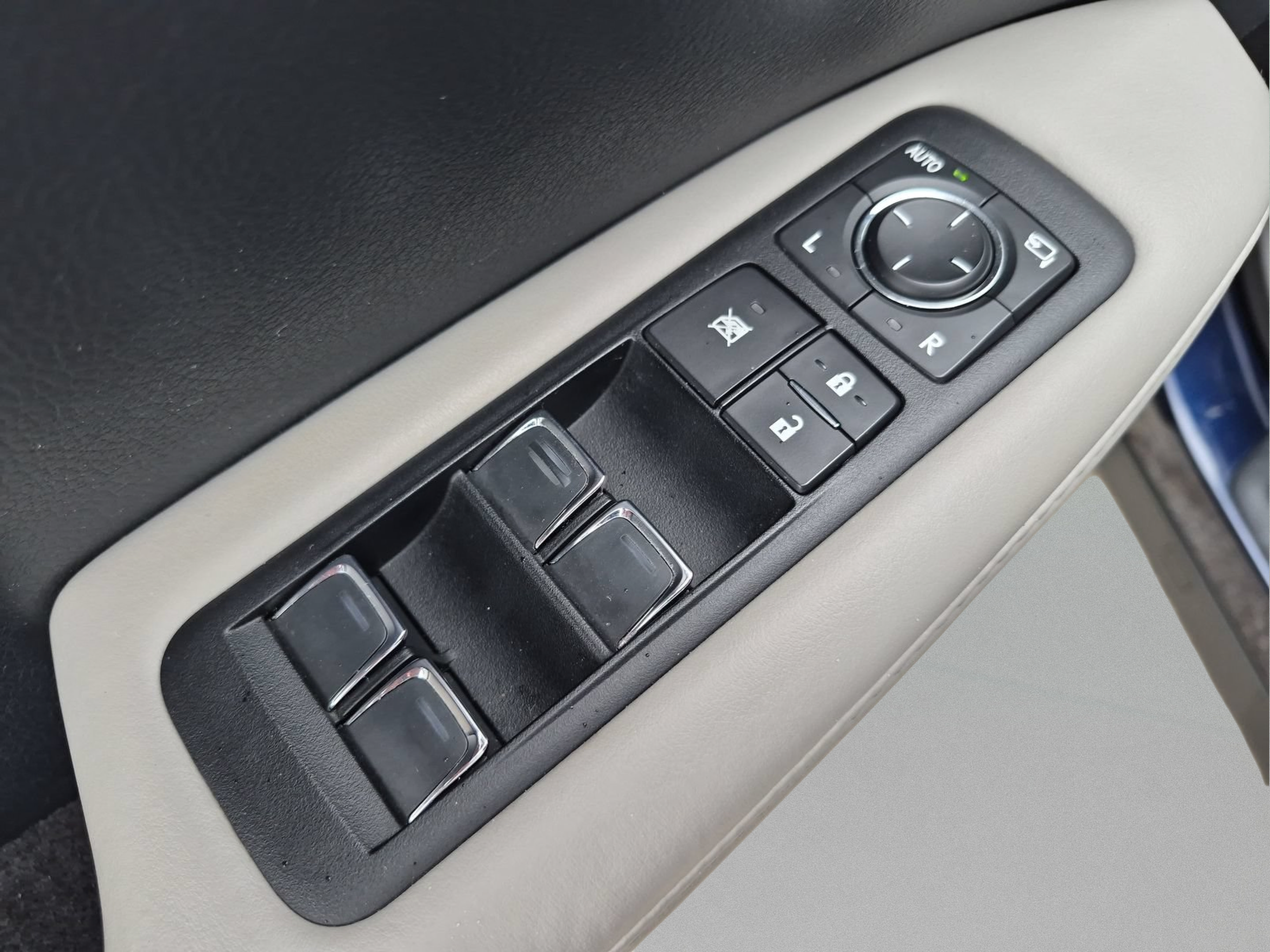 Used 2018 Lexus RX 350 FWD w/ Accessory Package image 16