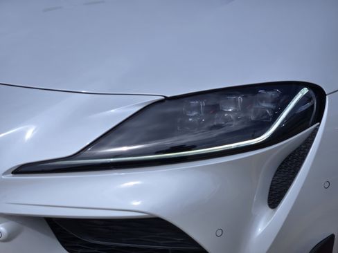 Used 2021 Toyota Supra Premium w/ Driver Assist Package image 6