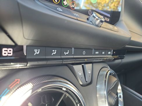 Used 2021 Chevrolet Camaro SS image 30