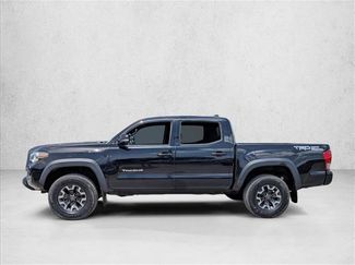 Used 2017 Toyota Tacoma TRD Off-Road w/ Premium & Technology Package RWD video 2